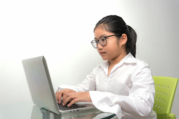 Various gestures to sit in front of the computer.