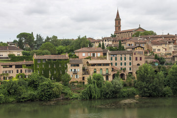 Fototapeta na wymiar View of the Episcopal City of Albi and the River Tarn. Albi, France