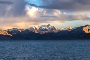 Fototapeta na wymiar Landscape around Tso Moriri Lake in Ladakh, India 