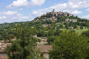Fototapeta premium Views of Cordes-sur-Ciel, a beautiful town in southern France