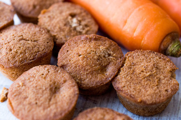 Mini Cakes with Carrot and Cinnamon.