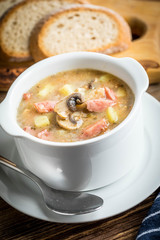 The sour soup made of rye flour.