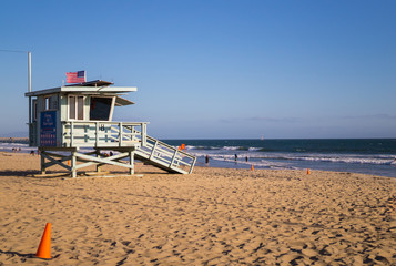 Fototapeta premium Venice Beach. Public beach in Los Angeles. Building of beach patrol