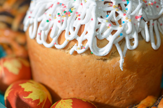 Easter cakes and sweets glazed with glaze.