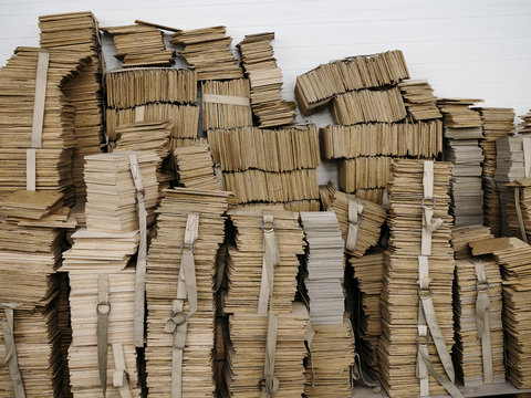 Wooden presses for book binding