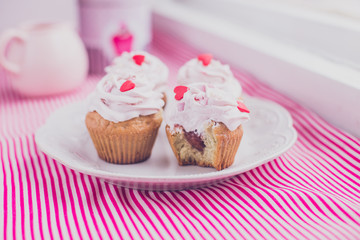 Cupcakes with cream
