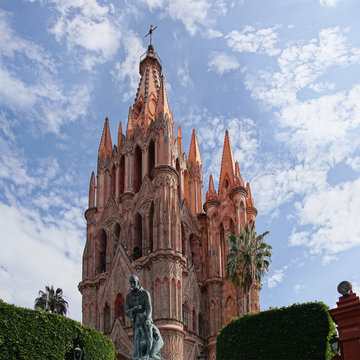 Scenic San Miguel de Allende landmark Parroquia church