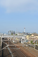 線路と京都タワー（東からの眺め）