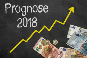 Tafel mit Geld - Prognose 2018