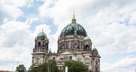 Obraz premium Berlin - Spree Bootsfahrt - Berliner Dom