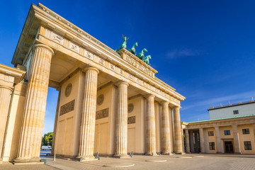 Naklejka premium The Brandenburg Gate in Berlin at sunrise, Germany