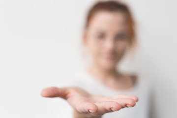 hand open woman