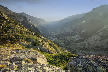 Obraz premium Fresh, relaxing mountain lake view on sunrise, Rila mountain, Bulgaria