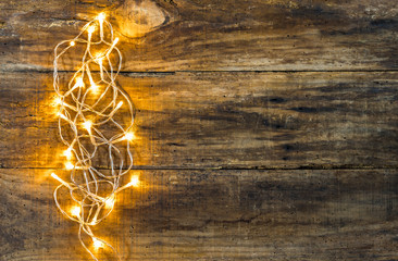 Licht Leuchten Weihnachten festlich Hintergrund Holz mit Textfreiraum