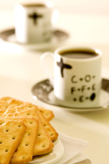 café com bolacha