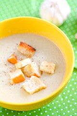 Soup puree with croutons