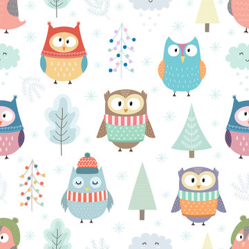 Winter owls seamless pattern. Christmas forest background. Vector illustration