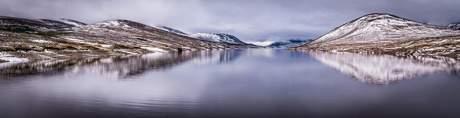 Lake reflecting