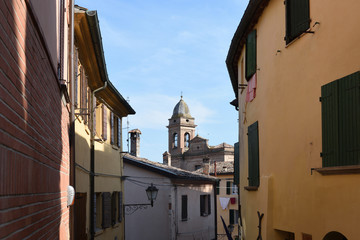 Fototapeta na wymiar strasse in Santarcangelo di Romagna 