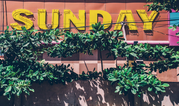 Word 'Sunday' as a public display sign