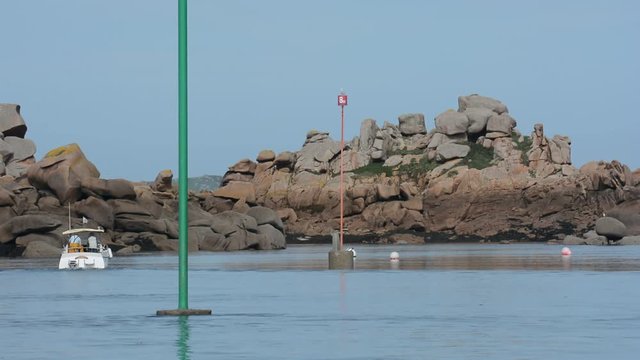 Bateaux qui partent en mer pour p&ecirc;cher en Bretagne