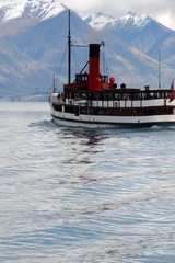 Obraz premium Boat on water 