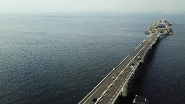 海ほたる