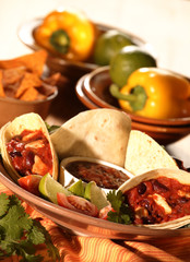 Salsa wraps with chilli relish