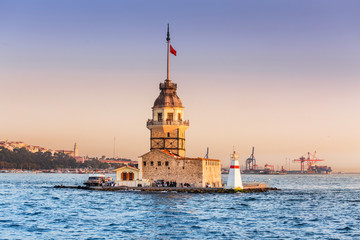 Fototapeta premium Maiden Tower at sunset, view from ferry boat of bosphorus sea cruise