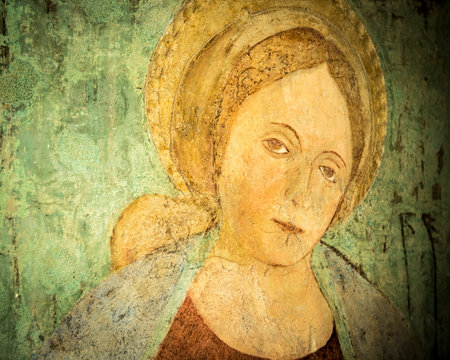 Fresco of a Madonna with a child of the 13th century 