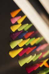 Kredki na obrazie 3d a pł&oacute;tnie.