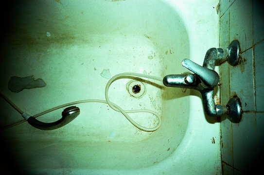 Bath Decay