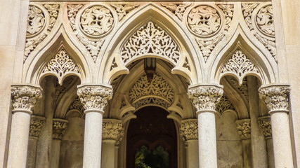 Close up of Moorish/gothic style arch at the Monserrate Palace facade