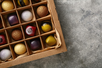 Art Fresh candies in box