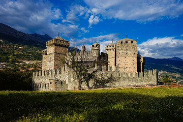 Fototapeta na wymiar Castello Fenis