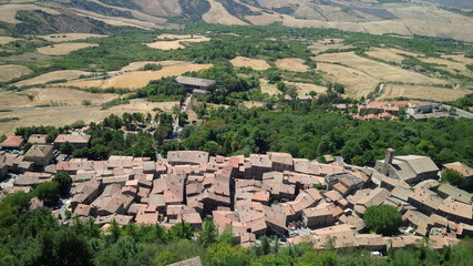 veduta aerea dalla Fortezza di Radicofani
