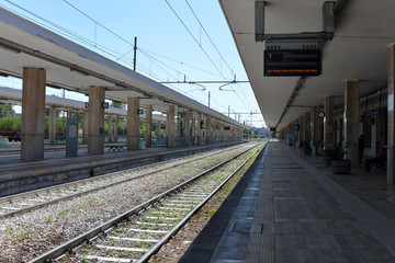 Fototapeta na wymiar station train benevento