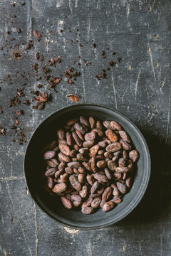 Food: cocoa beans on table