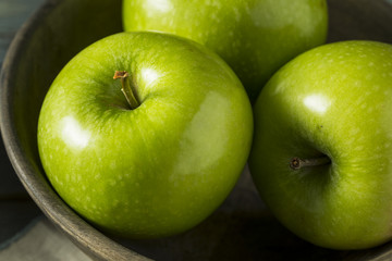 Raw Green Organic Granny Smith Apples