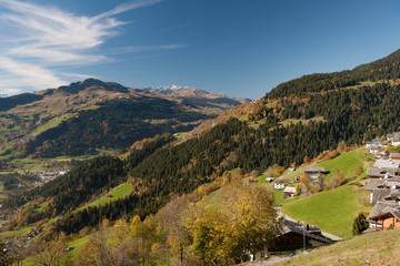 Fototapeta na wymiar Bergwelt bei Falera in Graubünden