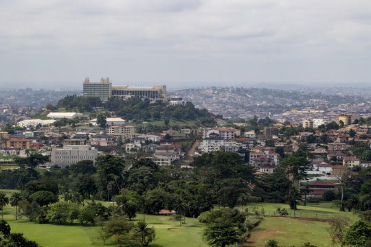 YAOUND&Eacute; GOLF