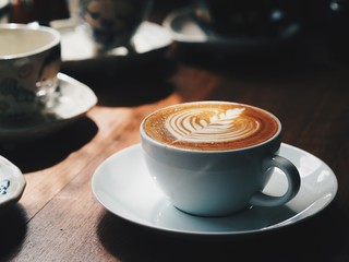 how to make a coffee latte art.