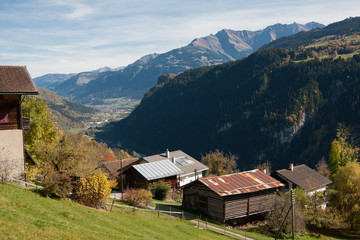 Fototapeta na wymiar Landschaft bei Waltensburg, Graubünden