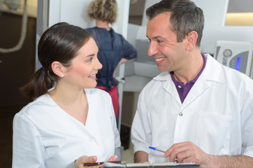 Obraz premium two doctors talking