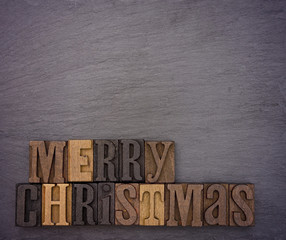 Naklejka premium Merry Christmas in Type Set