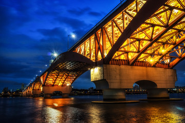 Seongsan Bridge at night