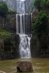 Wasserfall in der chinesischen scenic area von Baizhangji