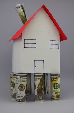 Haus auf S&auml;ulen