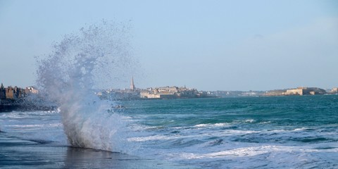Grandes mar&eacute;es St Malo 