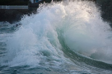 Vague Grande mar&eacute;e  St Malo 